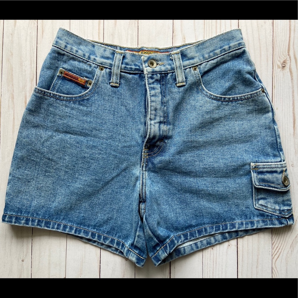 Vtg High-waisted Jean Shorts 🌿